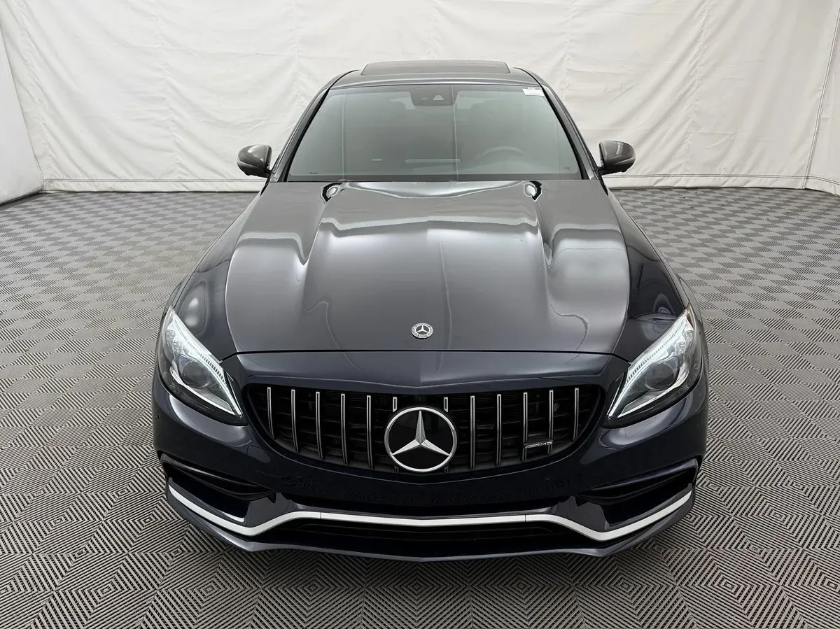 Mercedes-Benz C-Class photo 3
