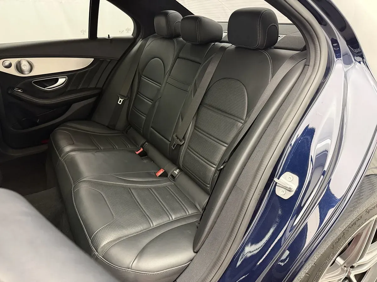 Mercedes-Benz C-Class photo 44