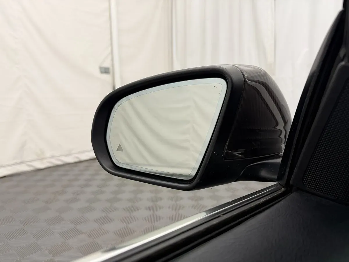 Mercedes-Benz C-Class photo 19