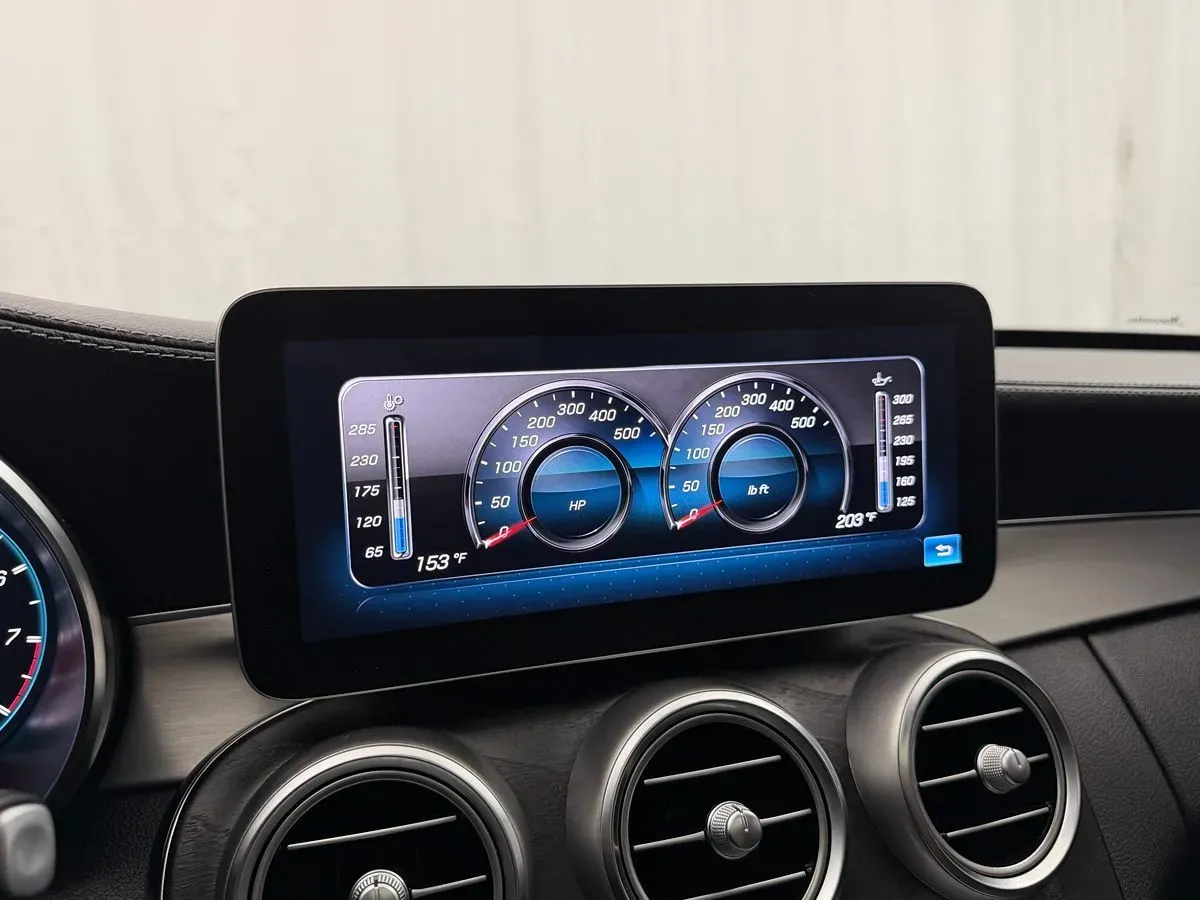 Mercedes-Benz C-Class photo 32