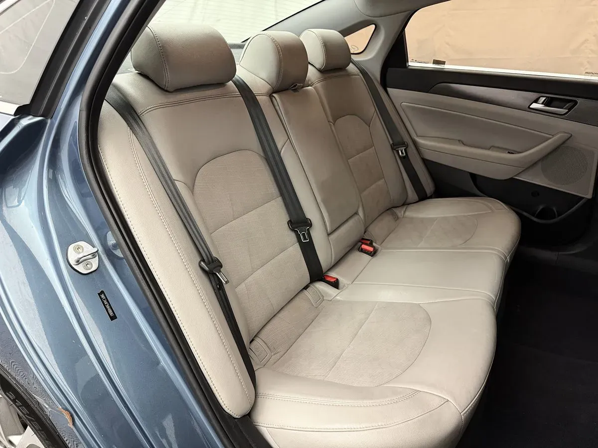 Hyundai Sonata photo 22
