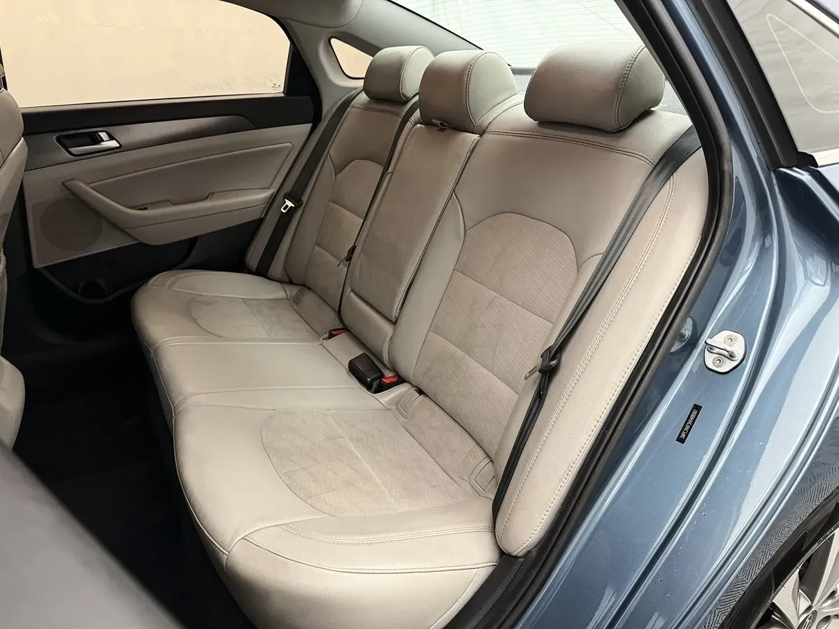 Hyundai Sonata photo 21