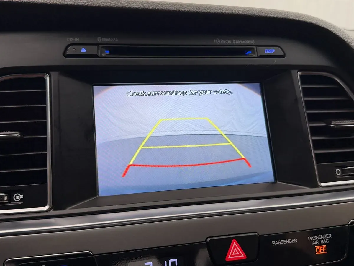 Hyundai Sonata photo 17