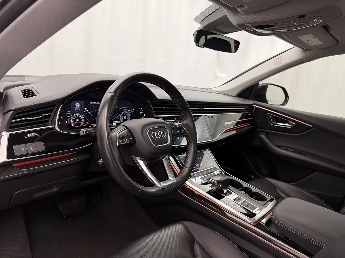 Audi Q8 photo 9