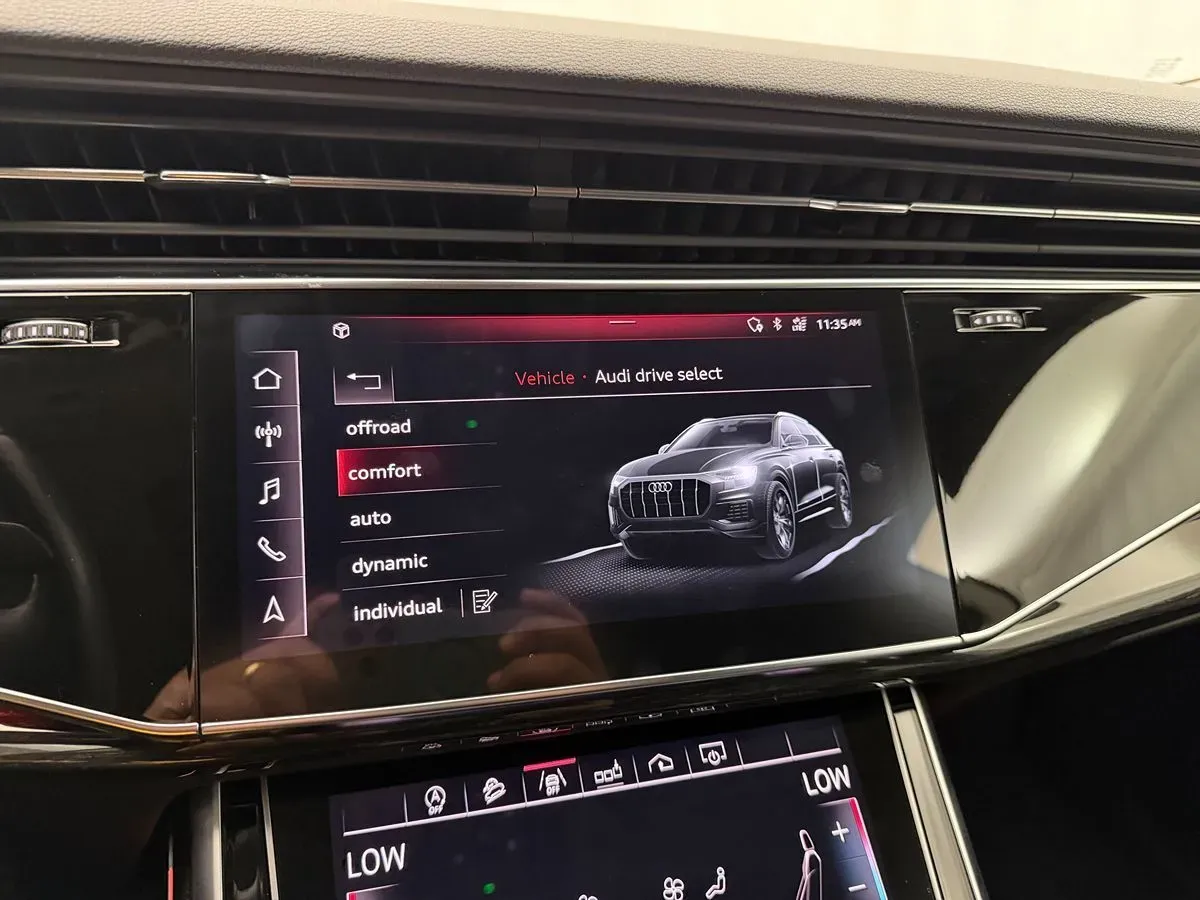 Audi Q8 photo 37