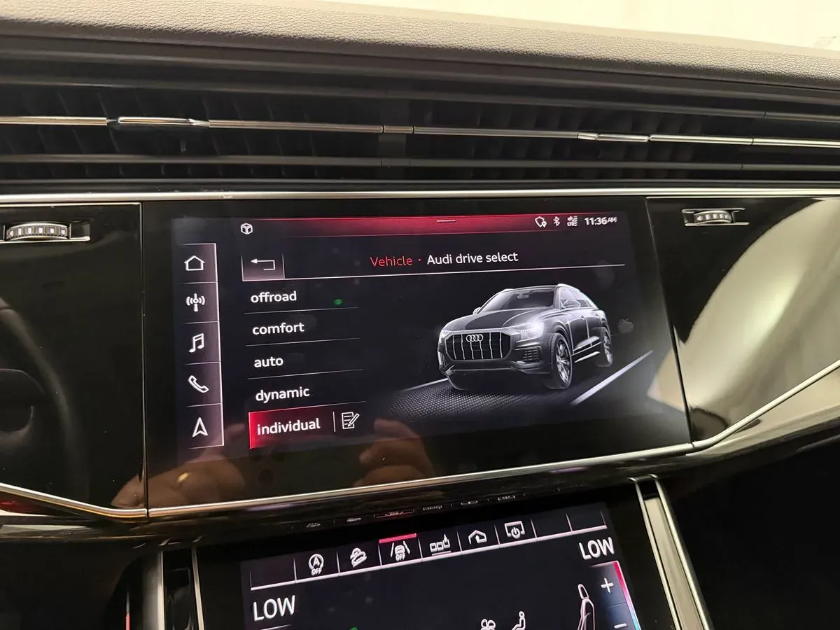 Audi Q8 photo 40