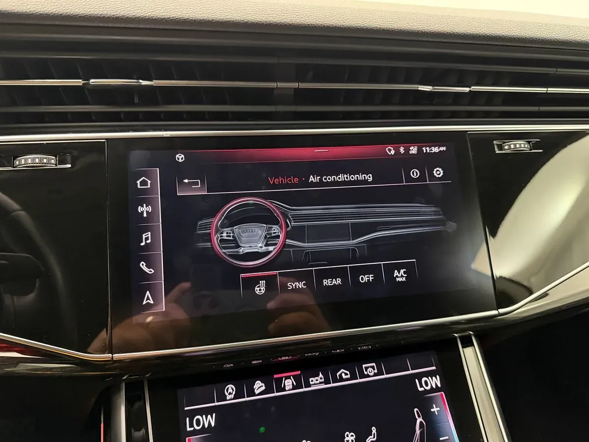 Audi Q8 photo 42