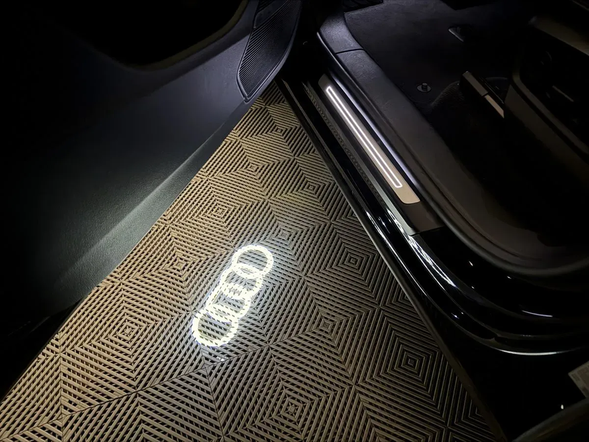 Audi Q8 photo 8