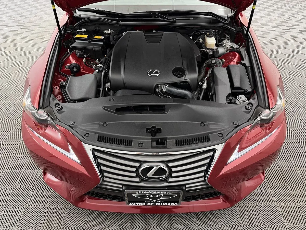 Lexus IS photo 26