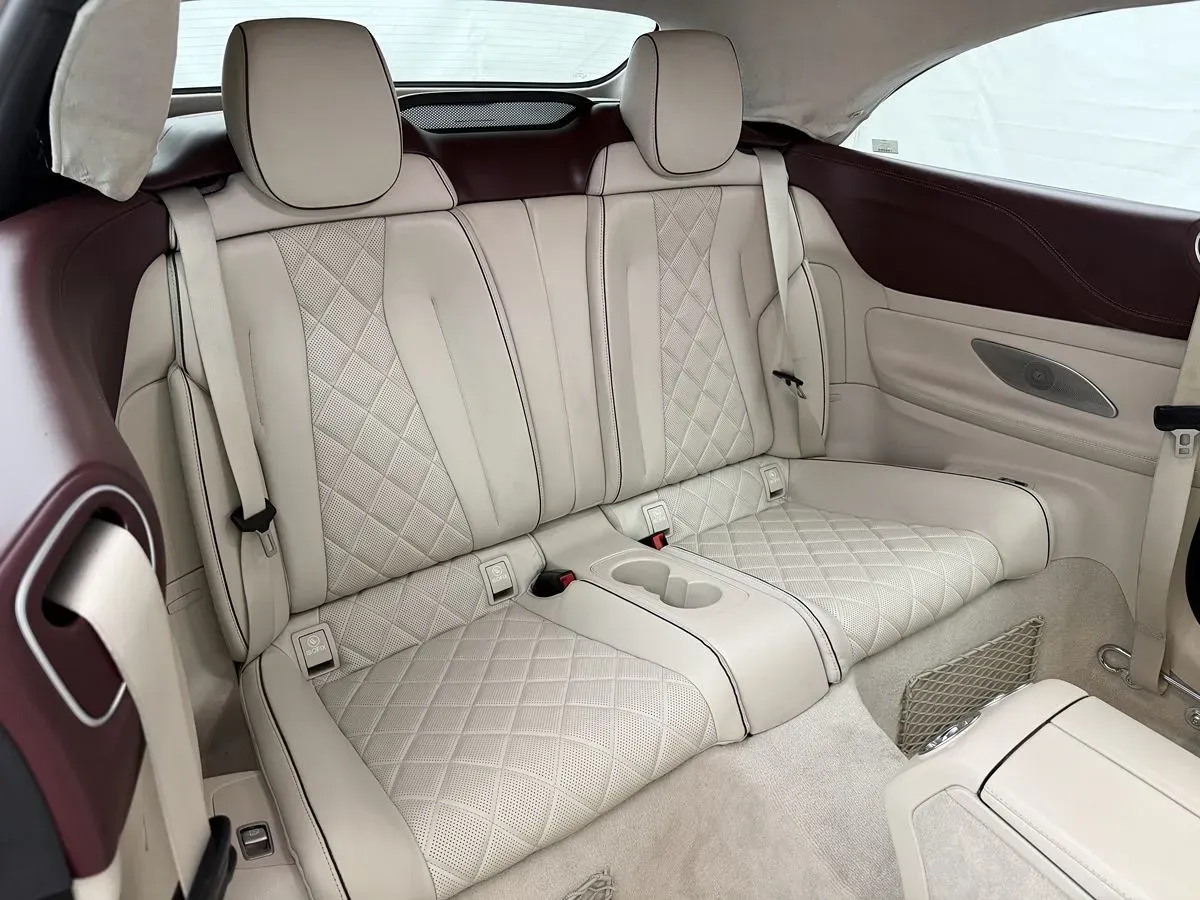 Mercedes-Benz E-Class photo 41