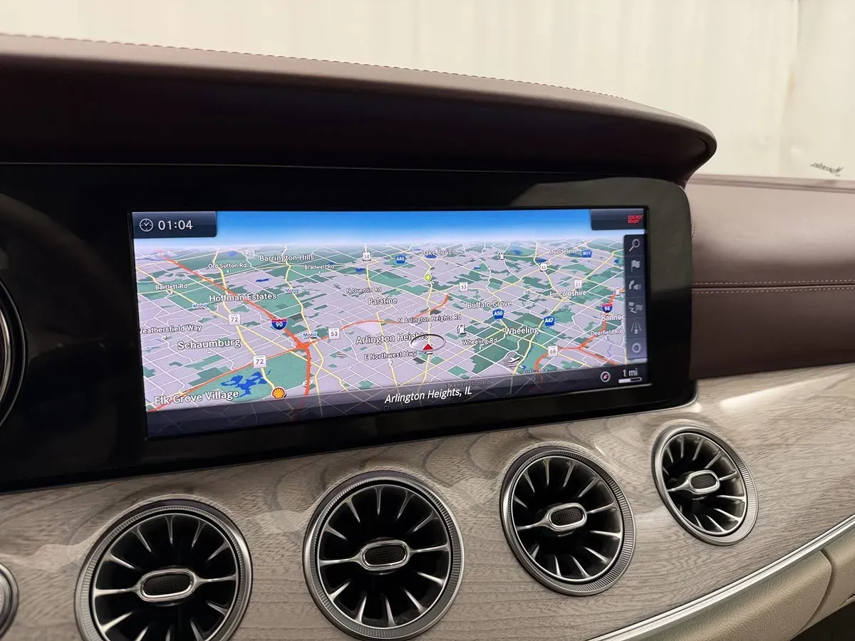 Mercedes-Benz E-Class photo 31