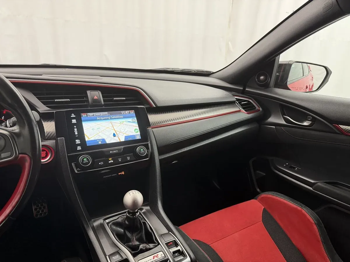 Honda Civic Type R photo 18