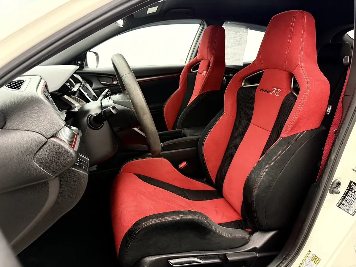 Honda Civic Type R photo 9