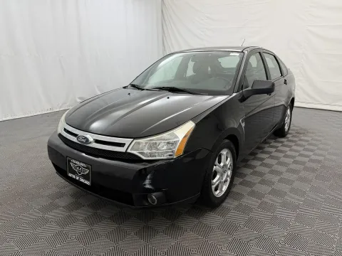 Photos of 2008 Ford Focus SE for sale in Arlington Heights, IL at Autos of Chicago