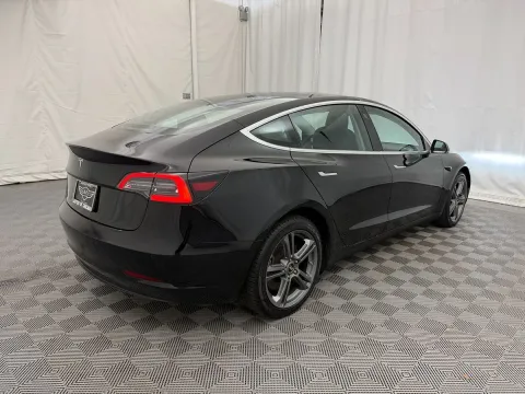 More photos of 2019 Tesla Model 3 Long Range at Autos of Chicago, IL
