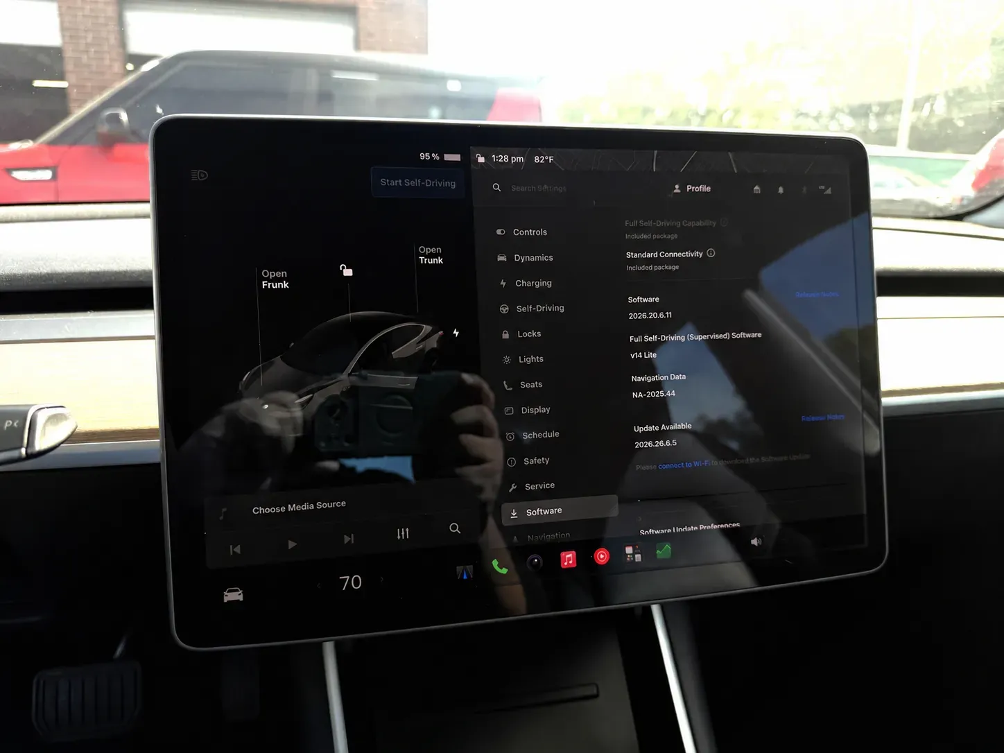 Tesla Model 3 photo 23
