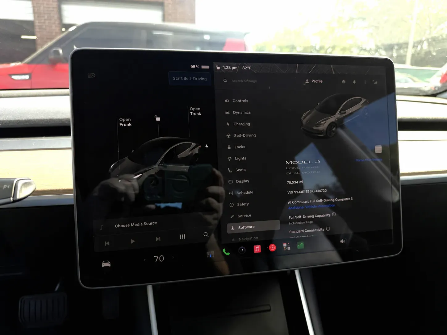 Tesla Model 3 photo 24