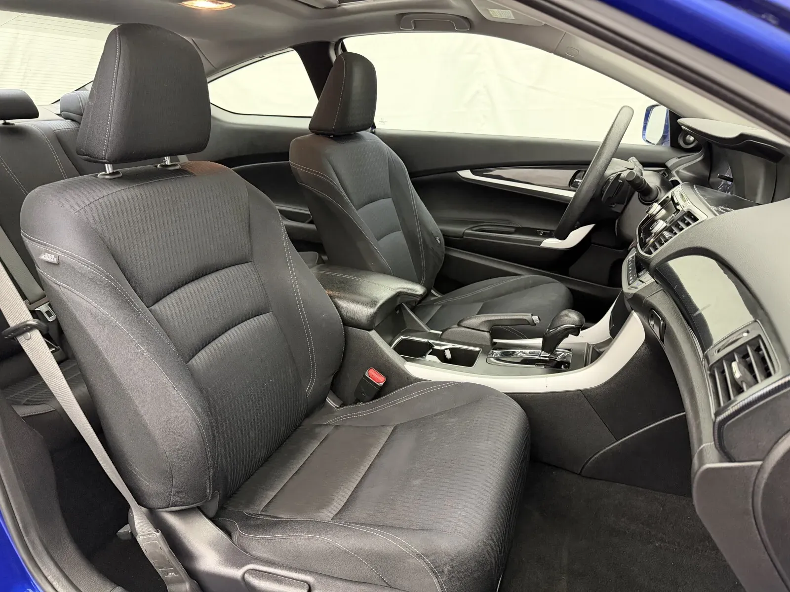 Honda Accord photo 25