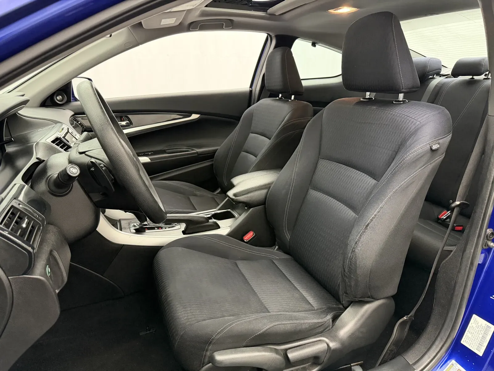 Honda Accord photo 11