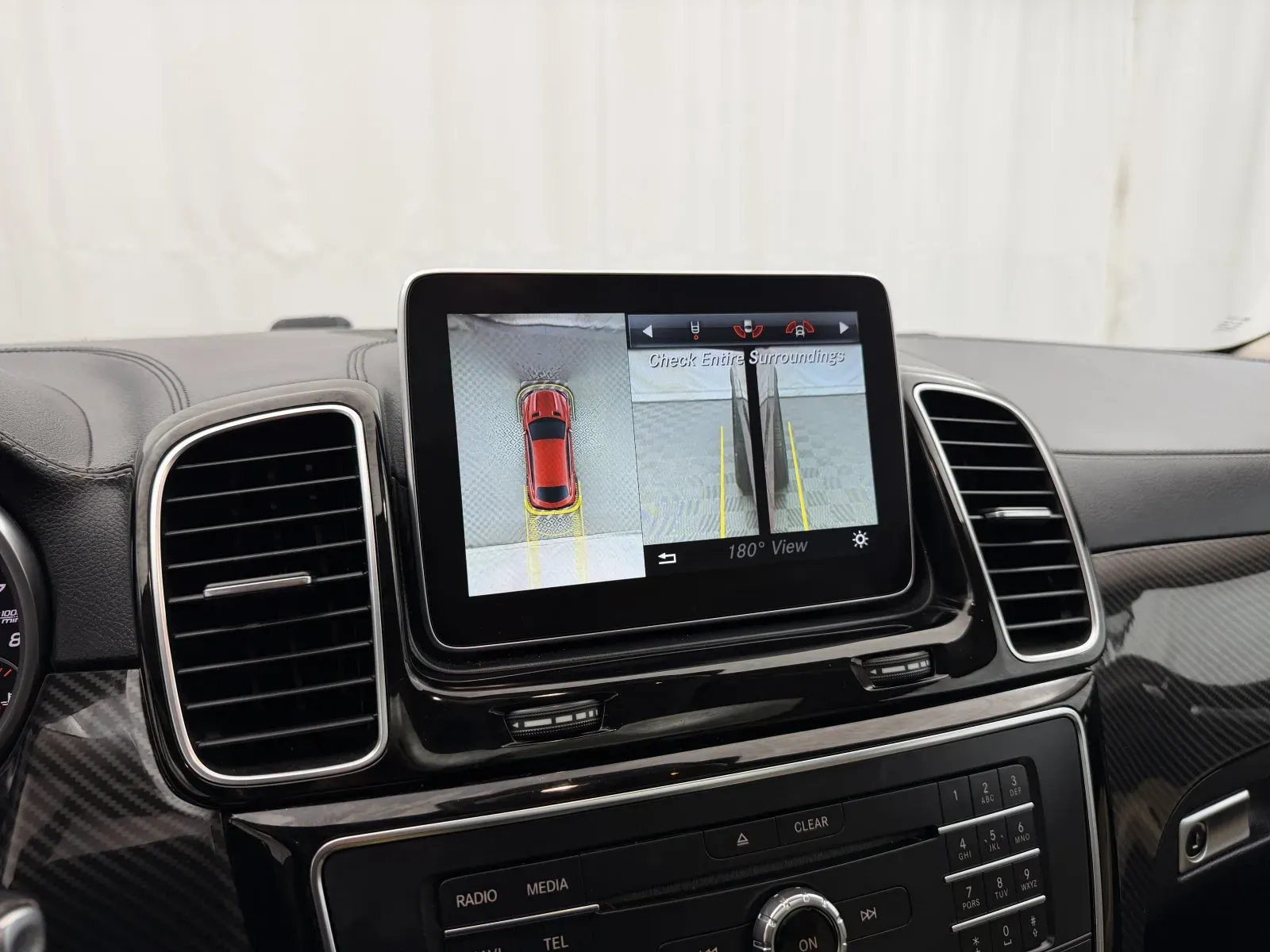 Mercedes-Benz GLE photo 28