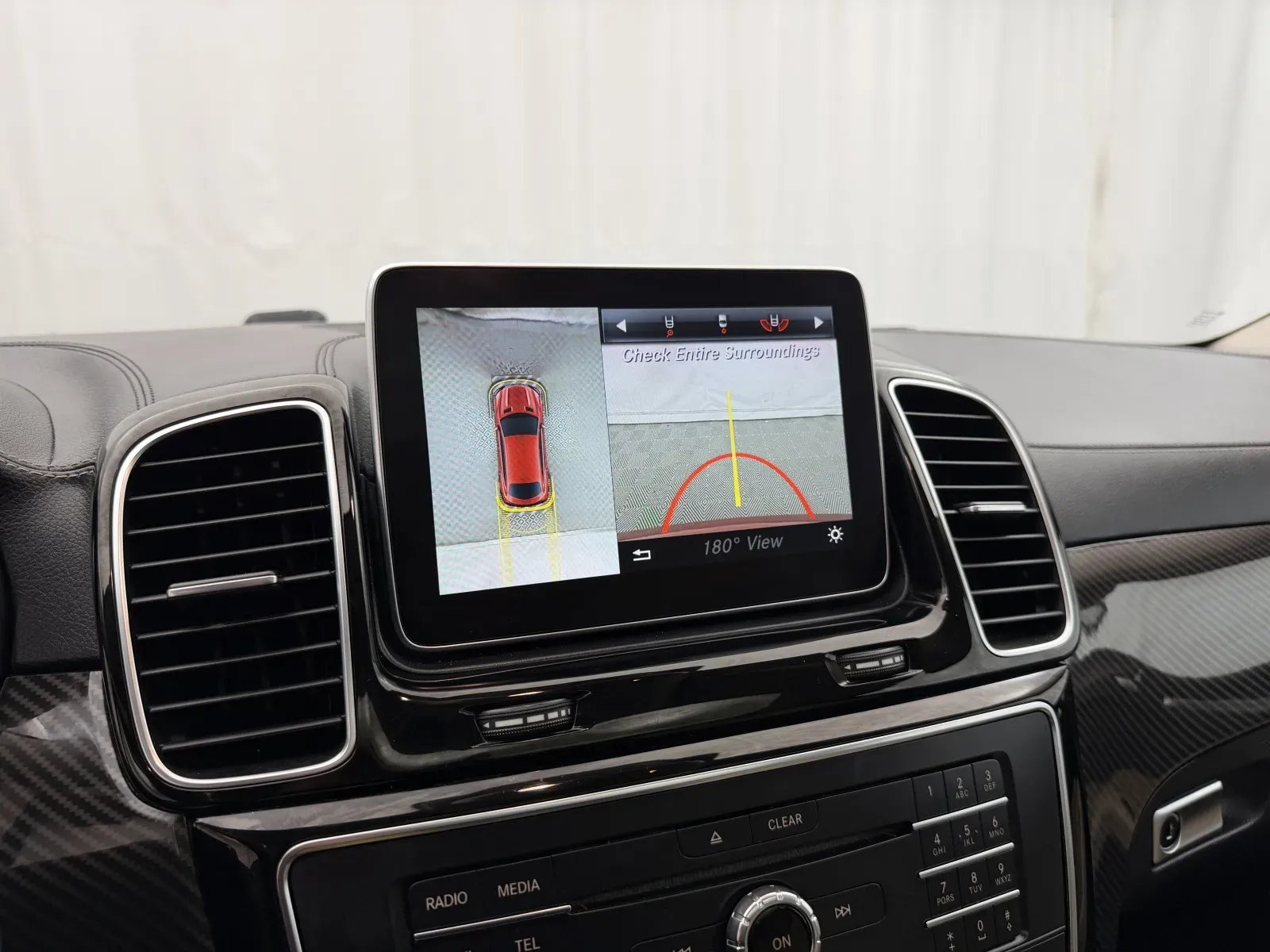 Mercedes-Benz GLE photo 27