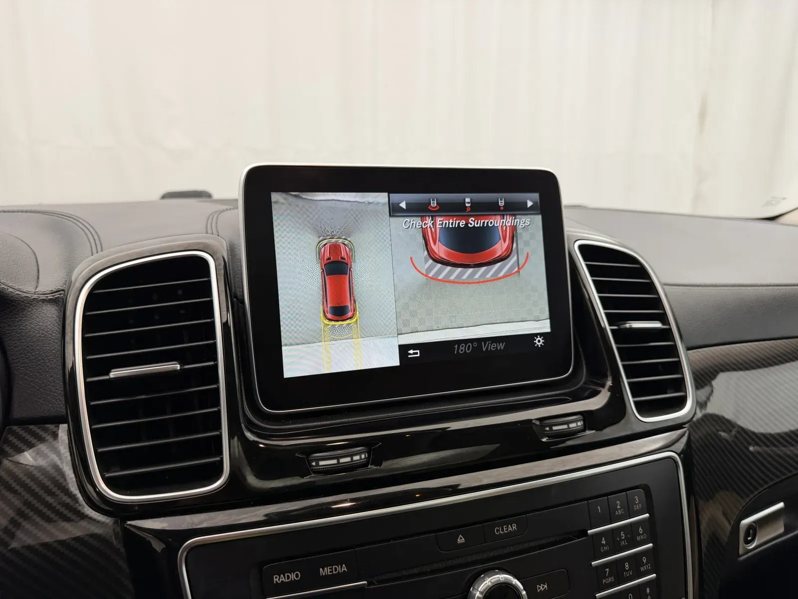 Mercedes-Benz GLE photo 26