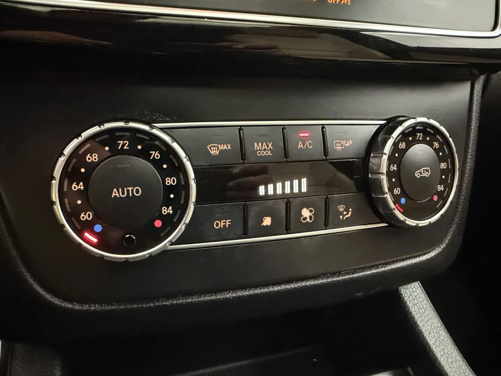 Mercedes-Benz GLE photo 36