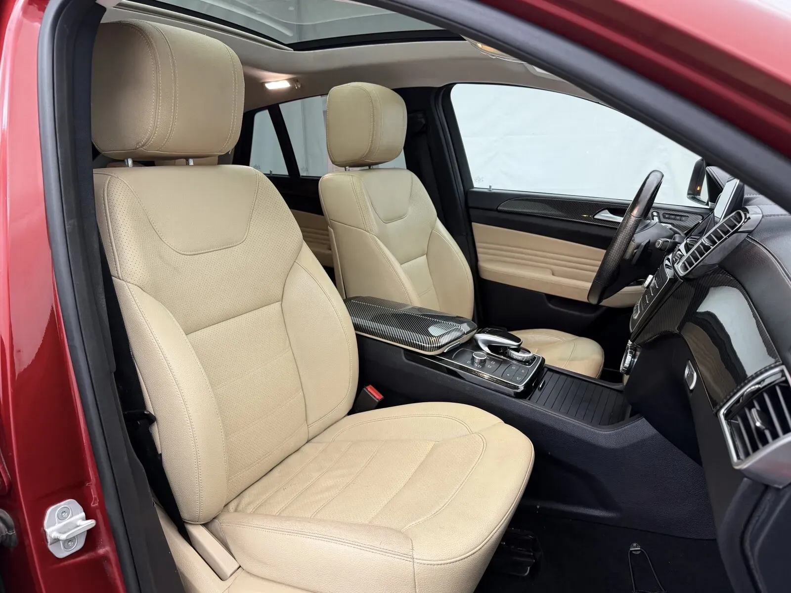 Mercedes-Benz GLE photo 42