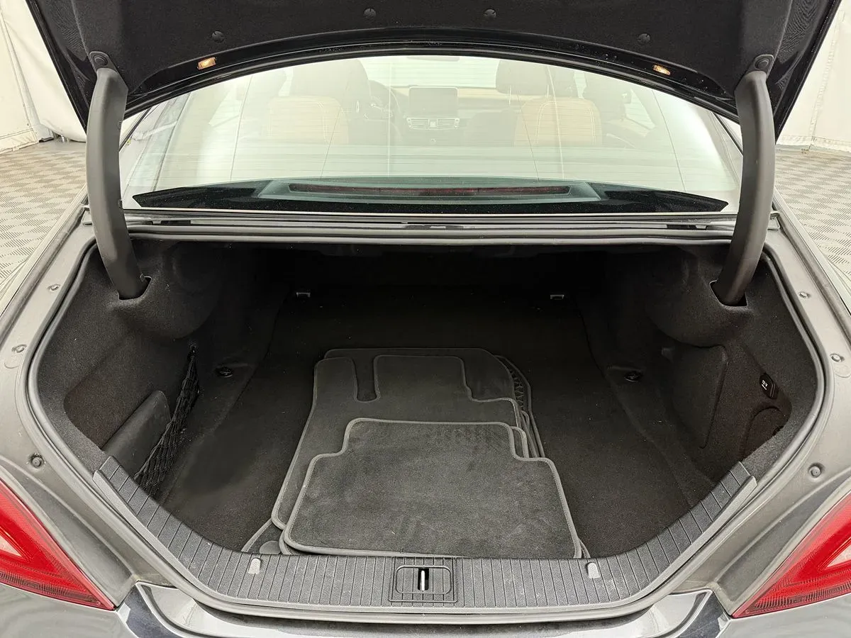 Mercedes-Benz CLS-Class photo 37