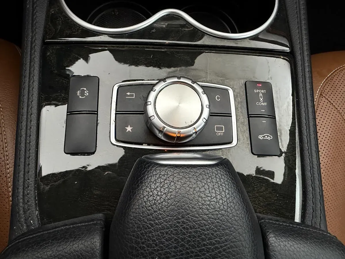 Mercedes-Benz CLS-Class photo 32
