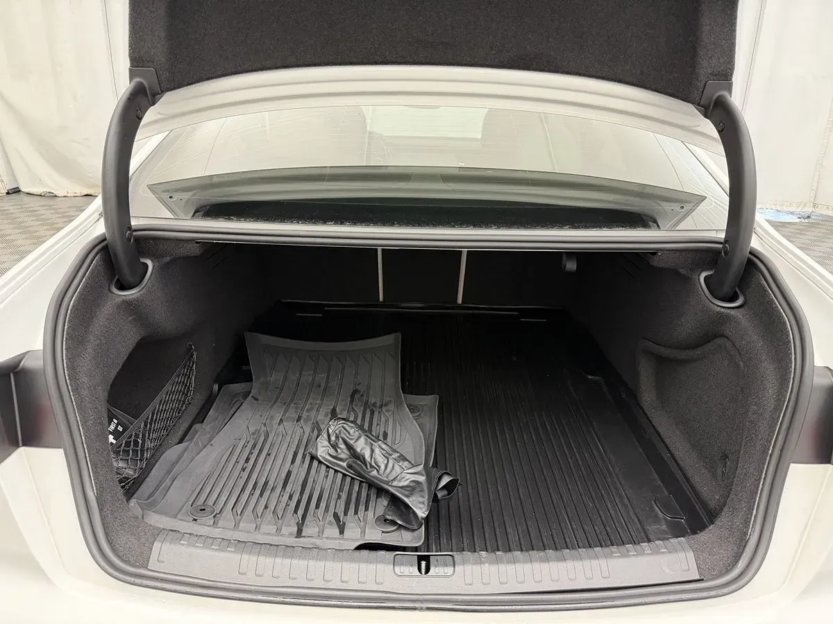 Audi A6 photo 40
