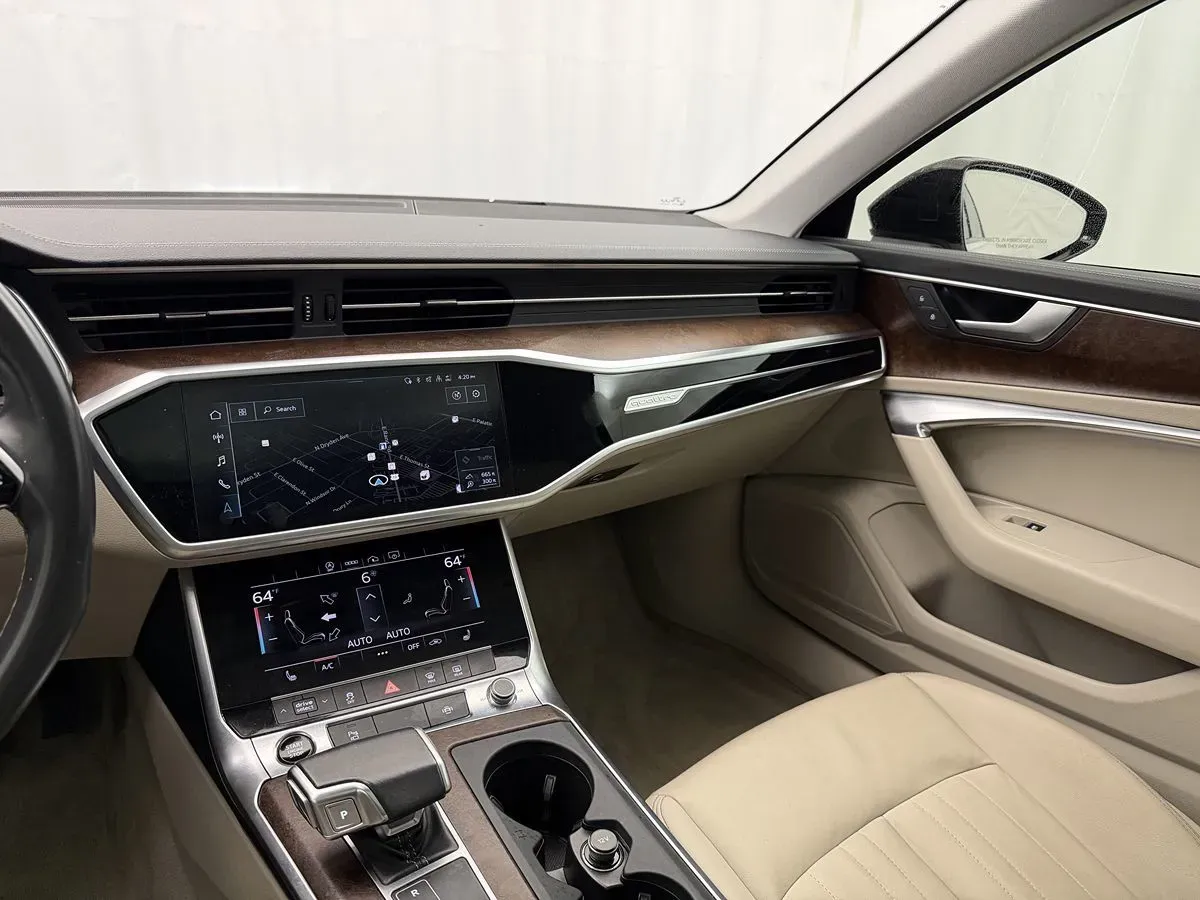 Audi A6 photo 14