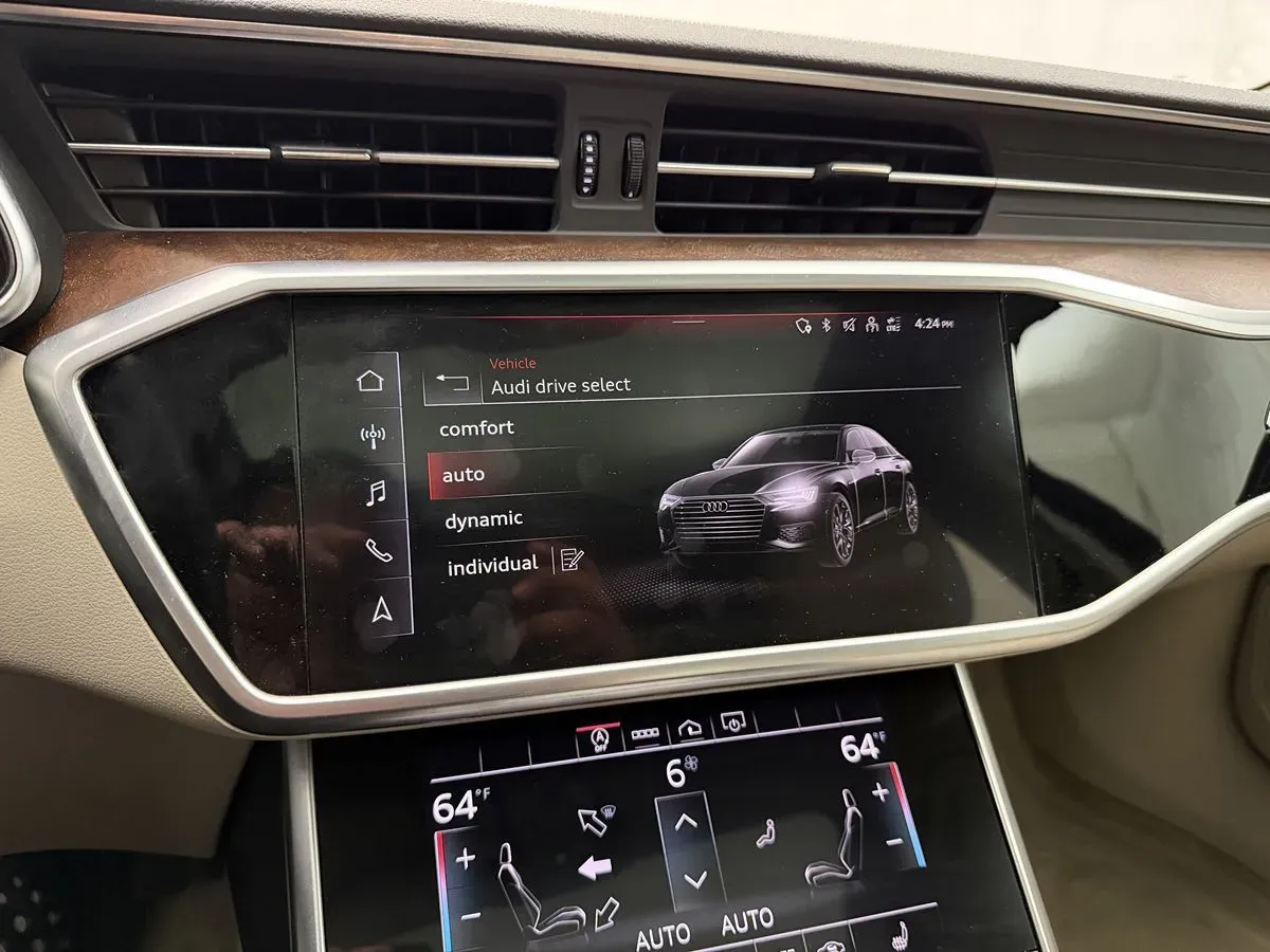 Audi A6 photo 30