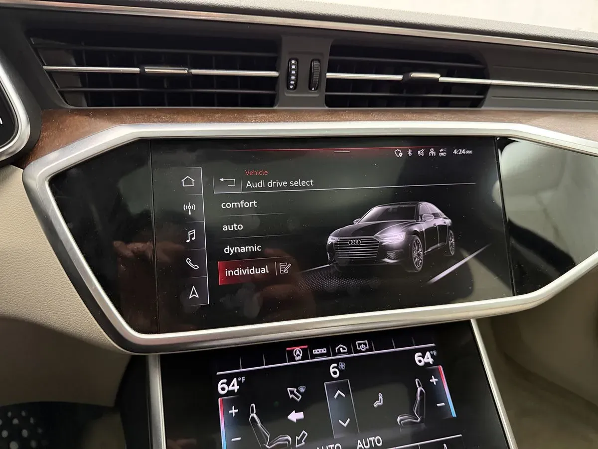 Audi A6 photo 32
