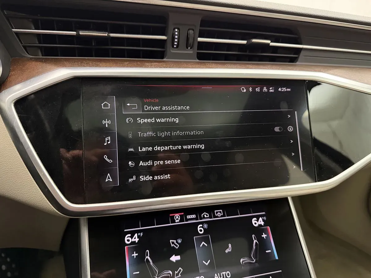 Audi A6 photo 16