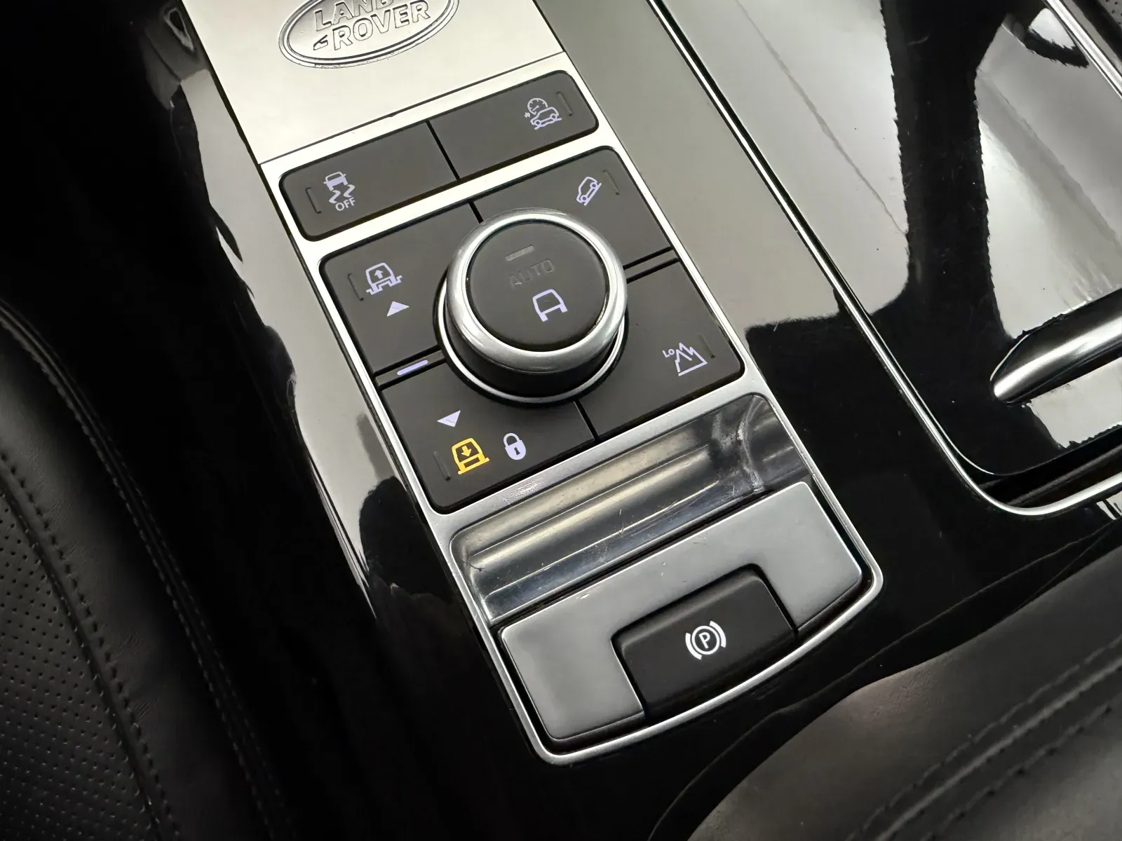 Land Rover Range Rover photo 44