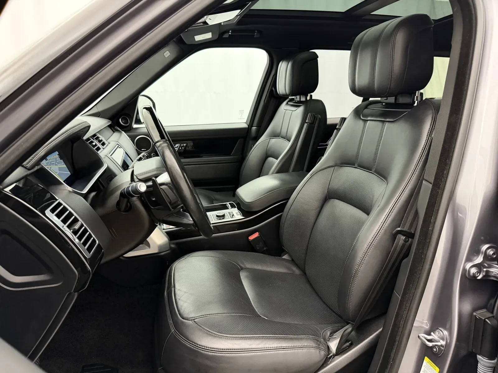 Land Rover Range Rover photo 11
