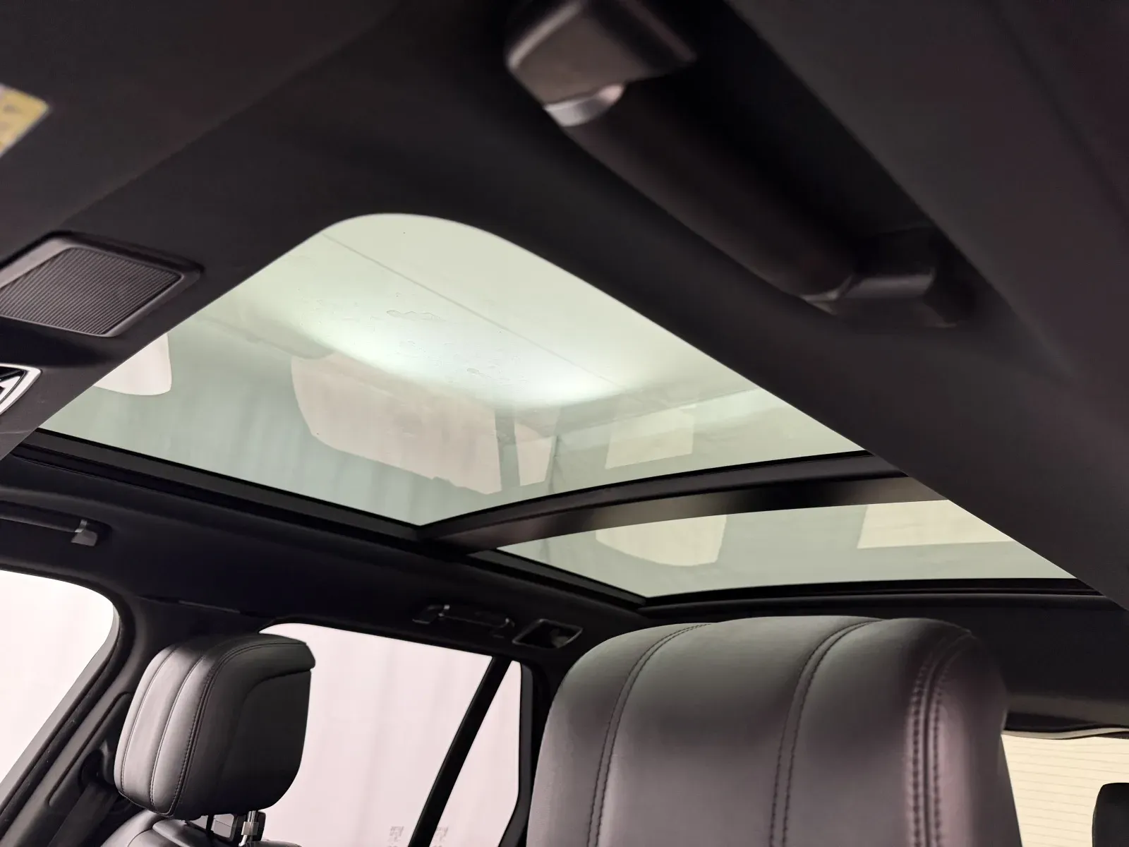Land Rover Range Rover photo 10