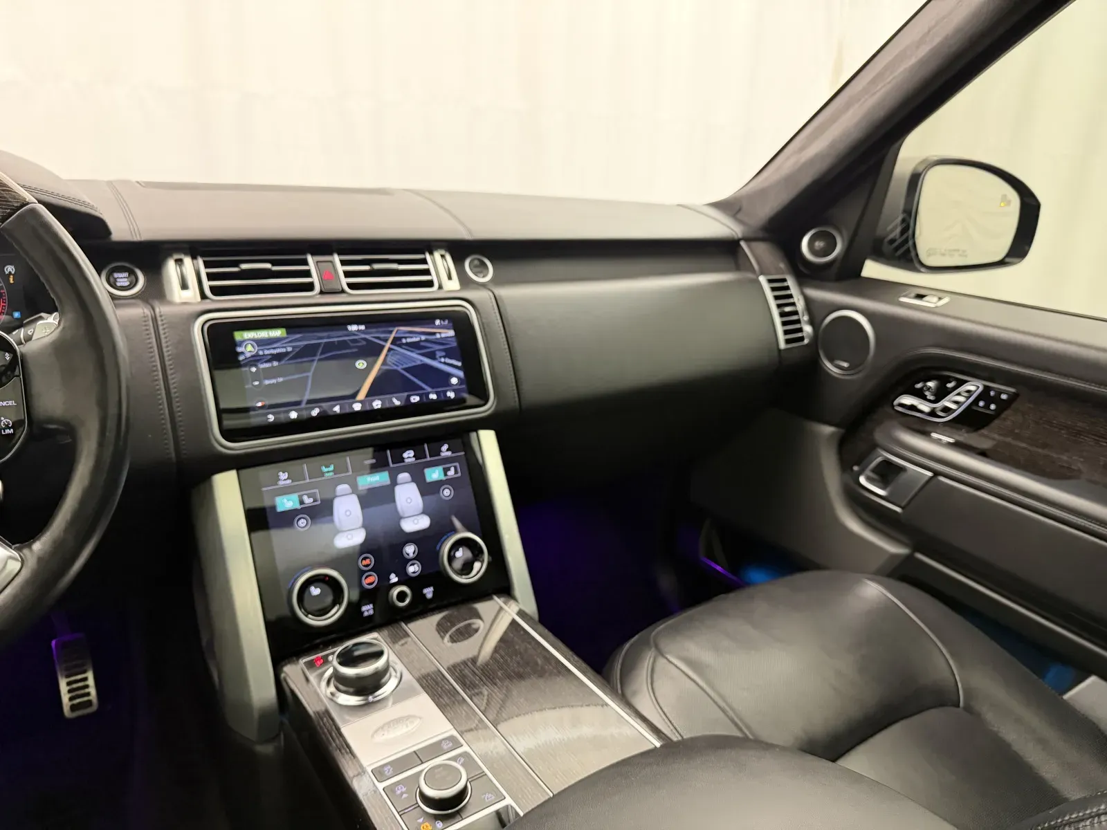 Land Rover Range Rover photo 26