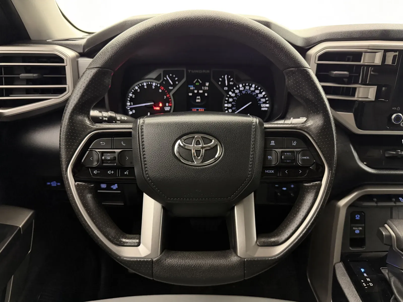 Toyota Tundra photo 13