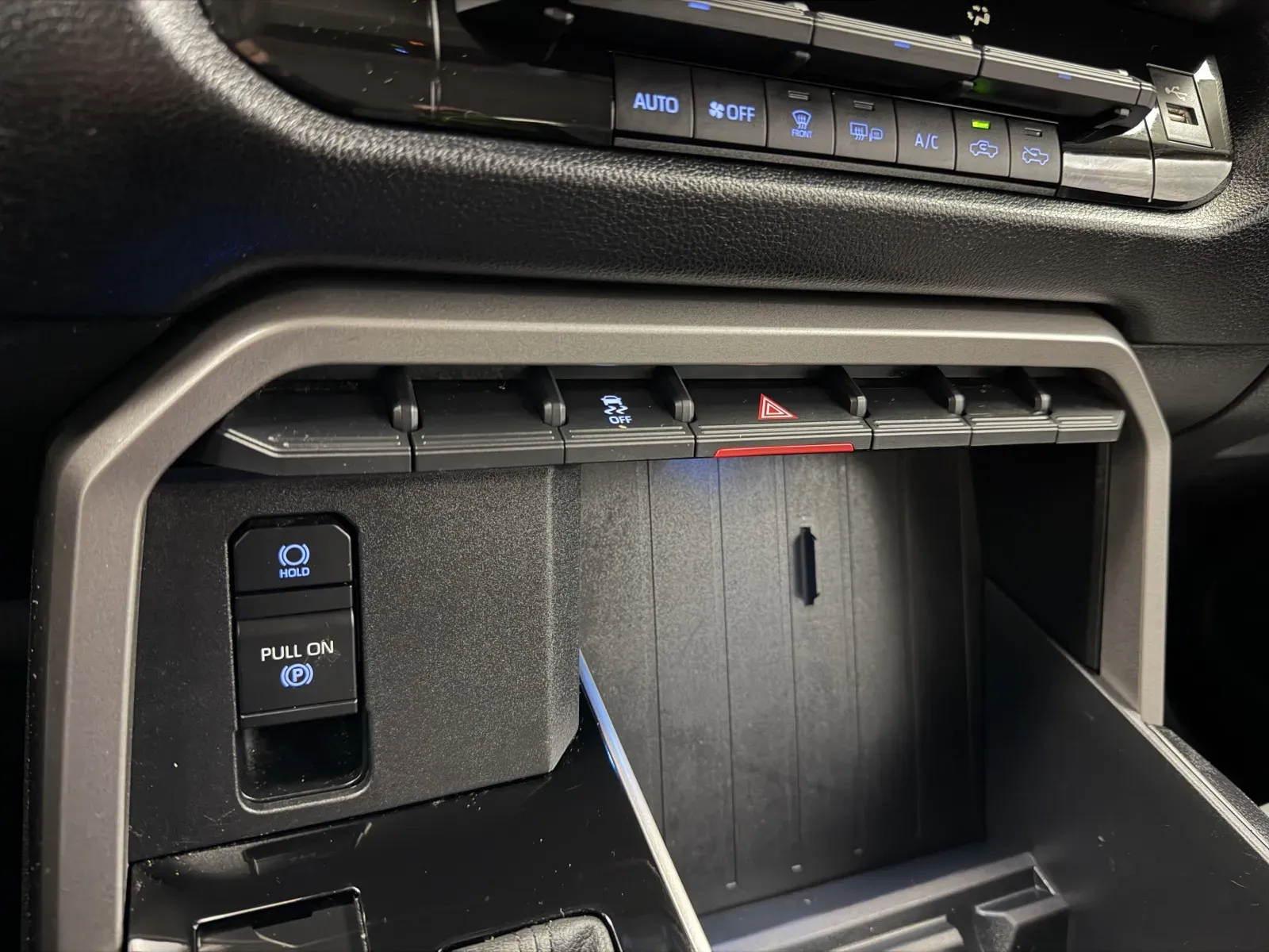 Toyota Tundra photo 31
