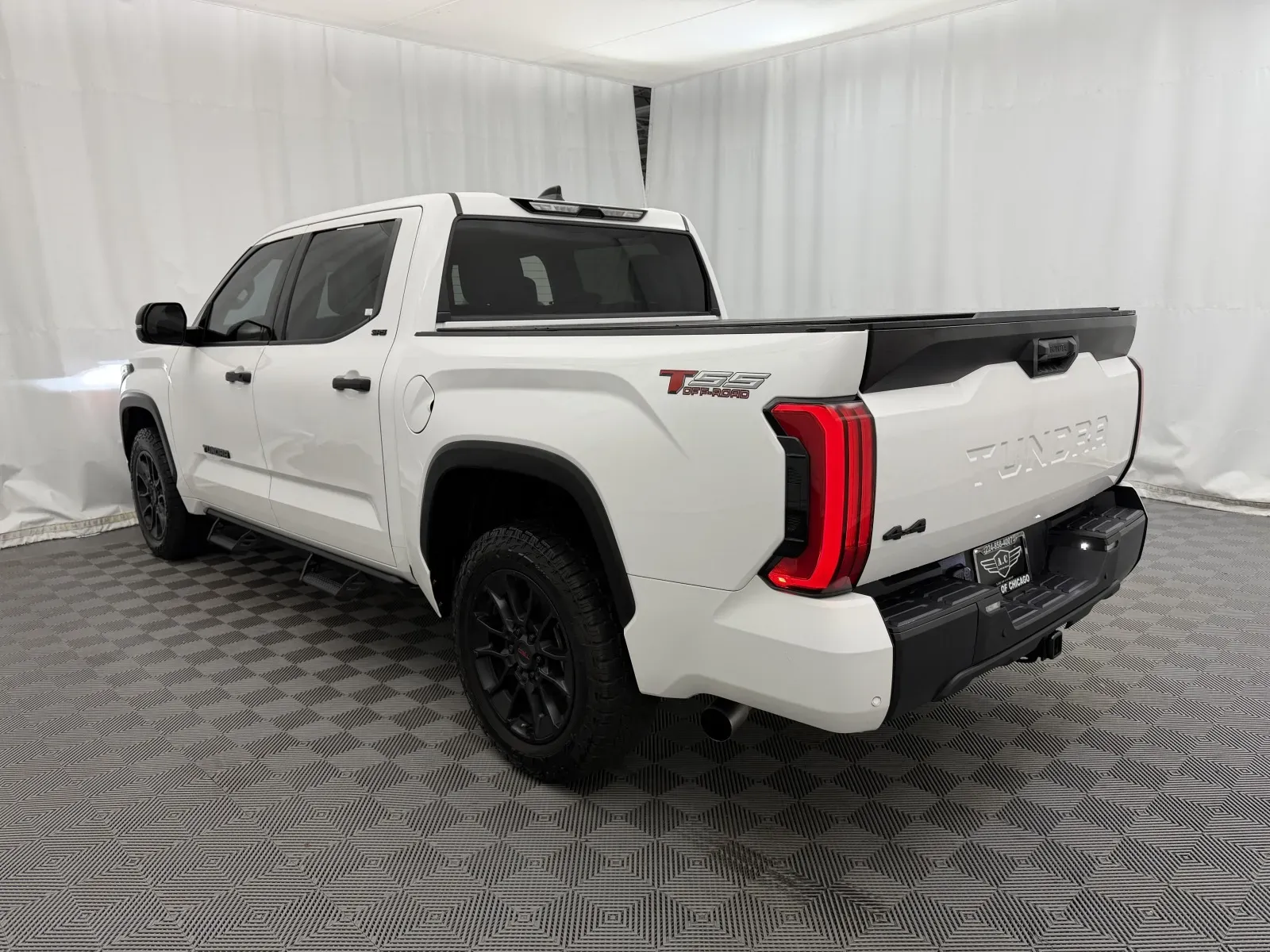 Toyota Tundra photo 8