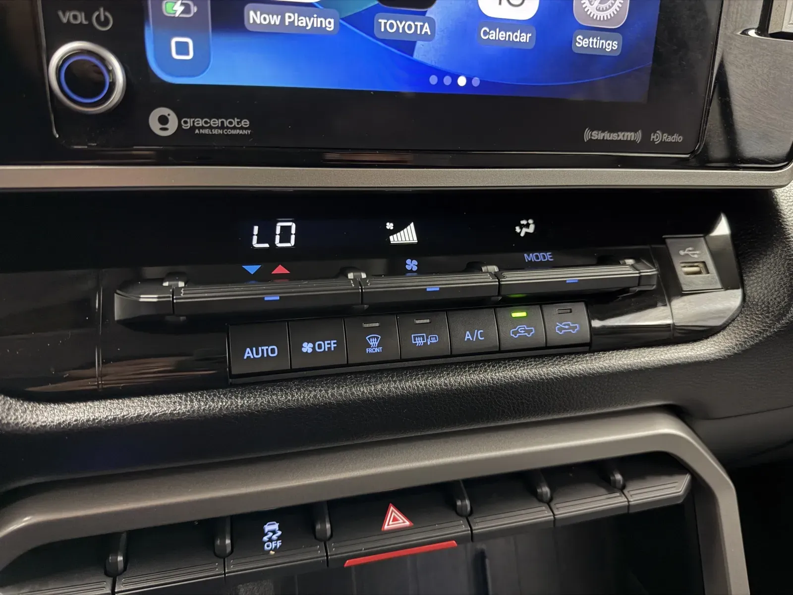 Toyota Tundra photo 30