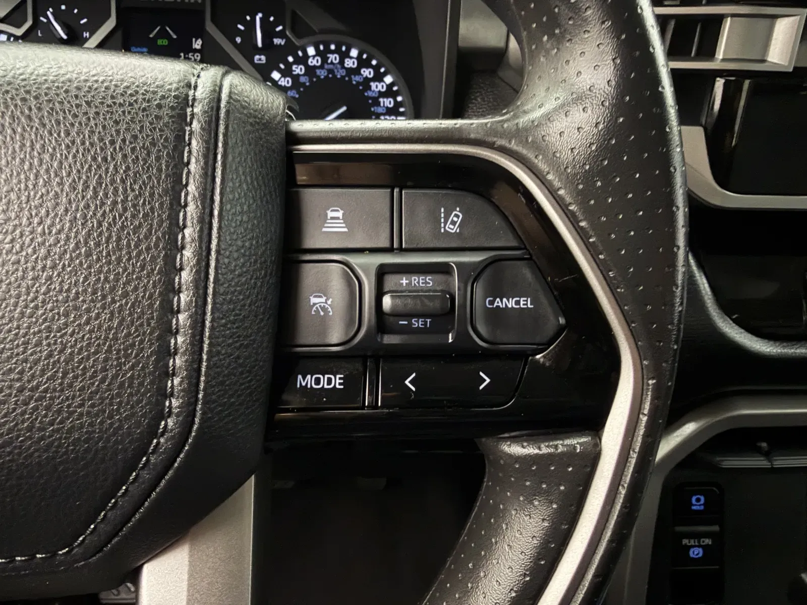 Toyota Tundra photo 14