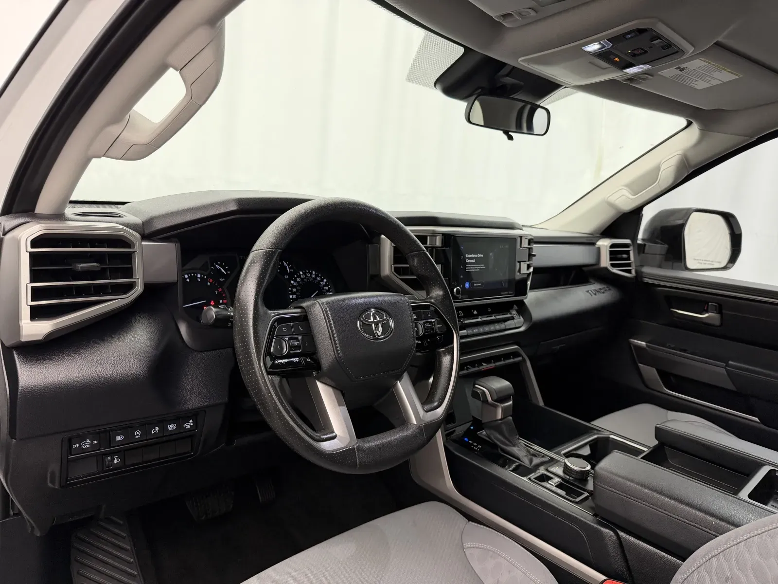Toyota Tundra photo 11
