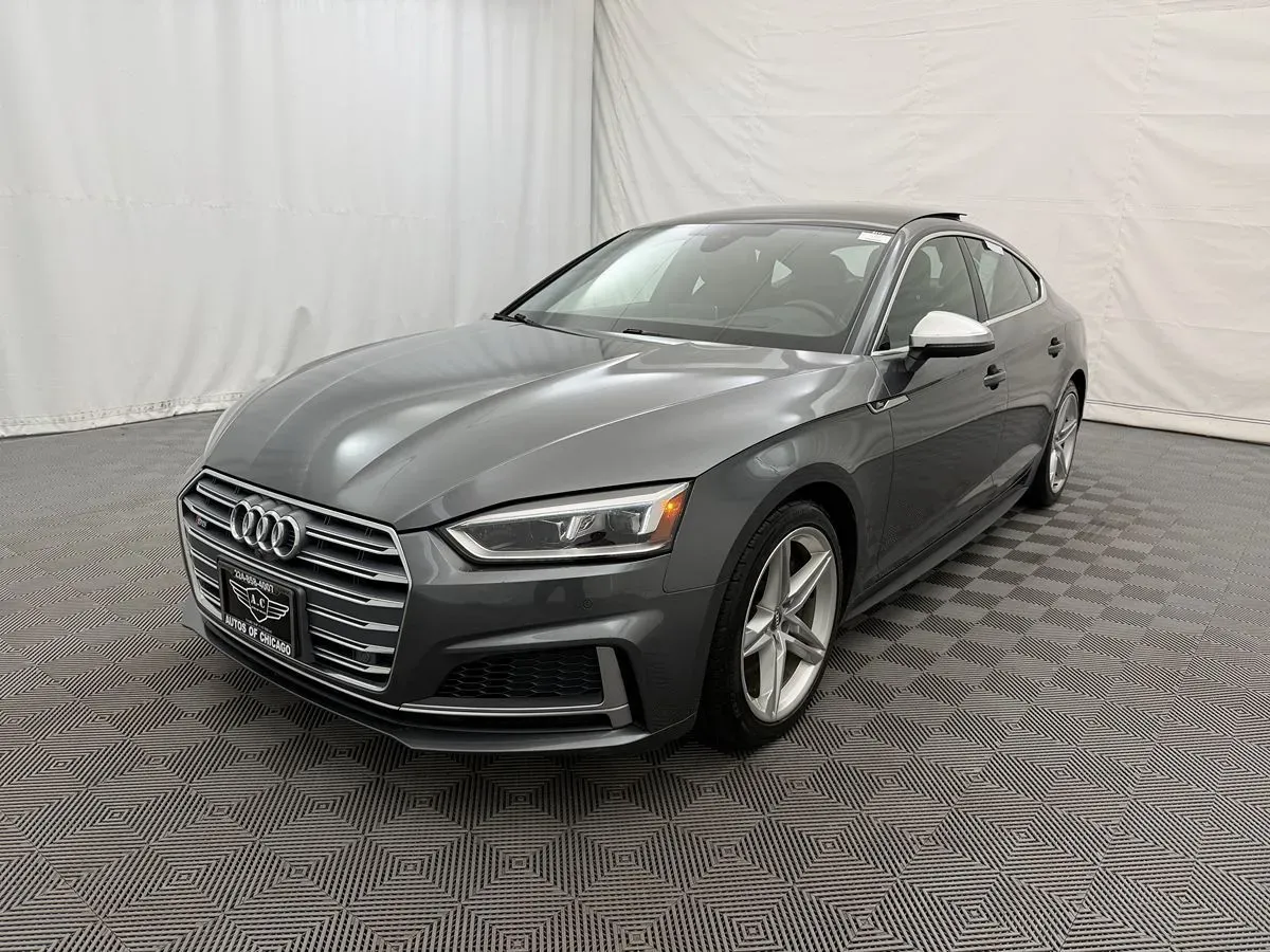 Audi S5 photo 2