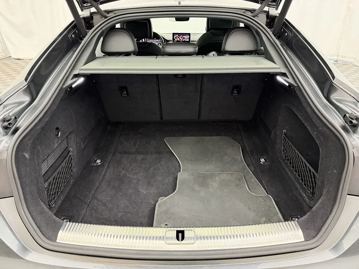 Audi S5 photo 45