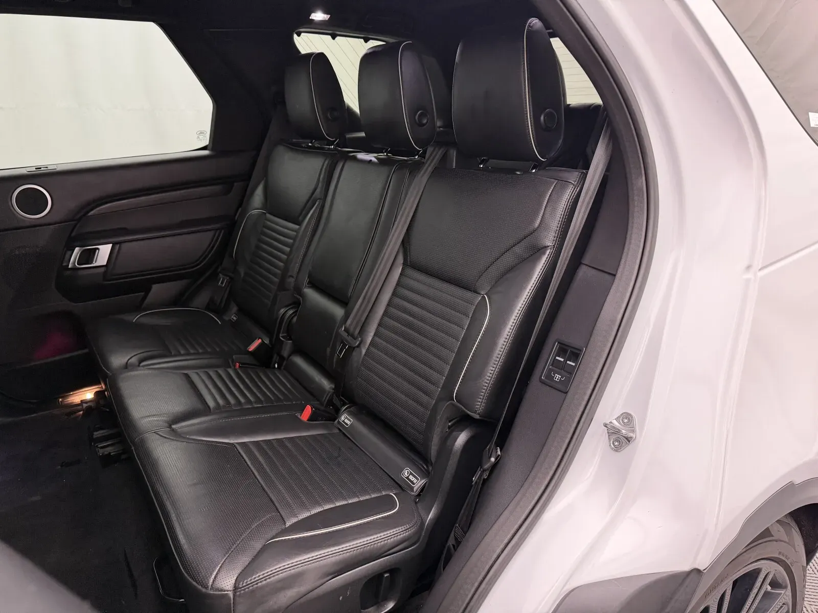 Land Rover Discovery photo 43