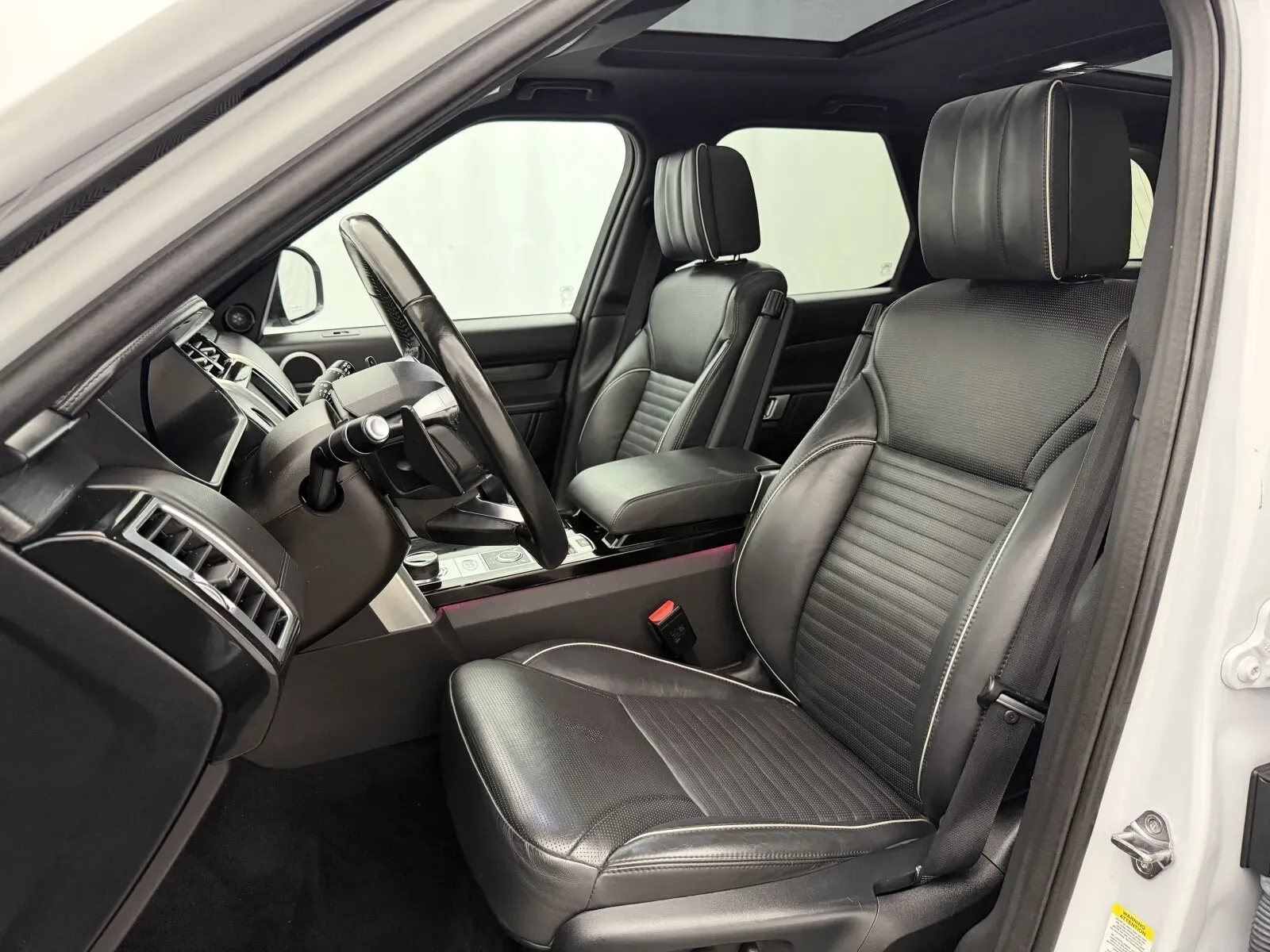 Land Rover Discovery photo 11