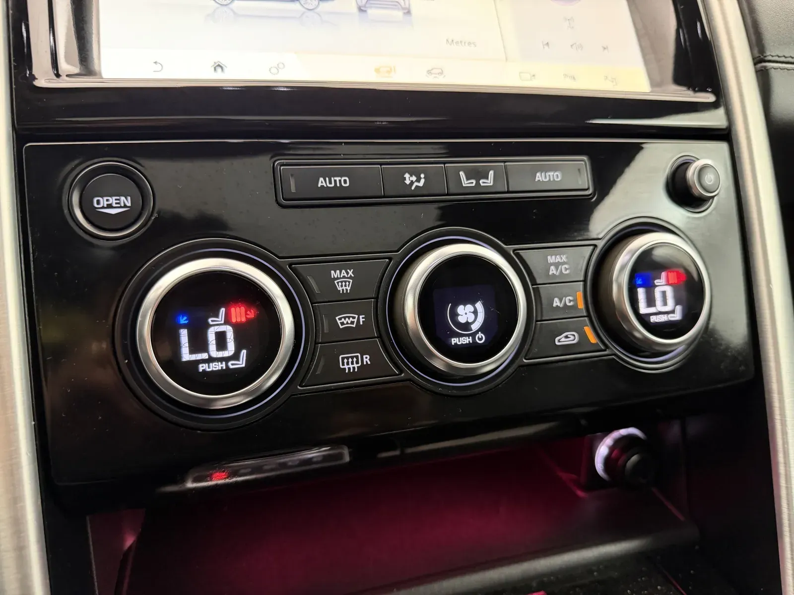 Land Rover Discovery photo 39